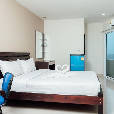 Corner One Residence Hat Yai Esterno foto
