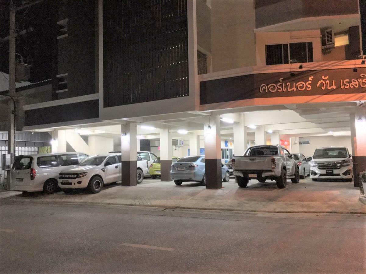 Corner One Residence Hat Yai Esterno foto